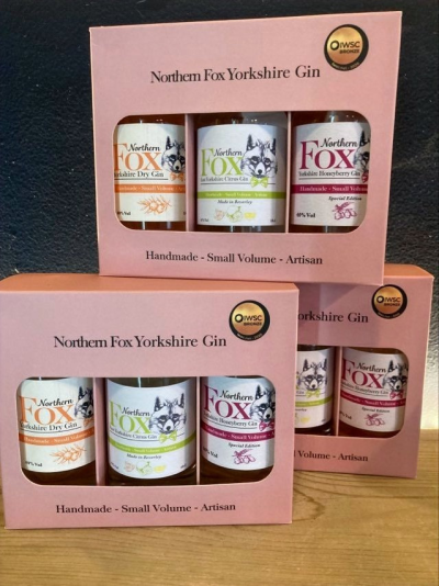 Northern Fox Gin Classic gift set (pink) - Northern fox award winning gin selection

 

3 x 10cl

 

Honeyberry gin 40% Citrus gin 45% Yorkshire Dry gin 40%