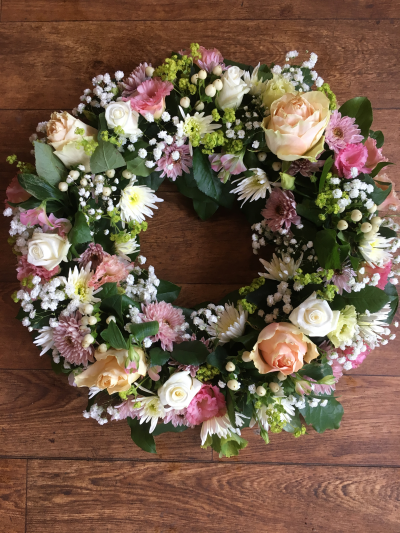 Pastel Wreath - Funeral wreath in pastel shades